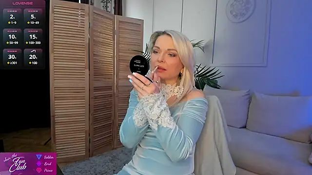 Snapshot of Gloria_Lovely chatting on February 11, 2025, 11:09 am Gloria Lovely online show from February 11, 2025, 11:09 am