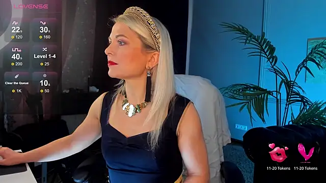 Snapshot of Gloria_Lovely chatting on February 27, 2025, 11:39 am Gloria Lovely online show from February 27, 2025, 11:39 am
