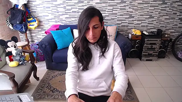 VioletaGomezCo online show from April 25, 2026, 5:54 pm