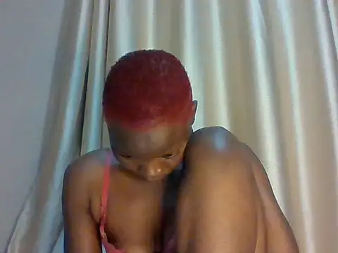 Snapshot of sweet_love00 chatting on July 21, 2026, 5:53 am sweet love00 online show from July 21, 2026, 5:53 am