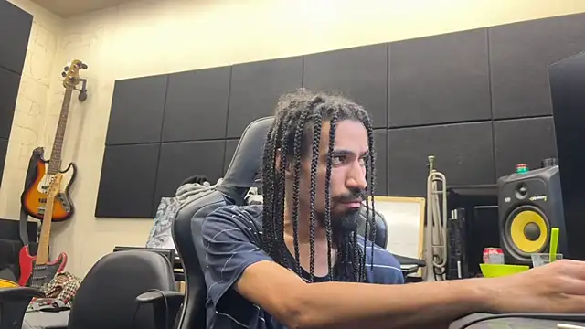 hotcamboy420 online show from April 29, 2026, 6:14 pm