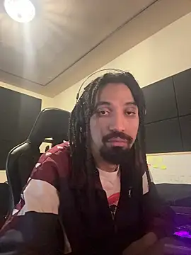 hotcamboy420 online show from April 28, 2026, 3:55 am