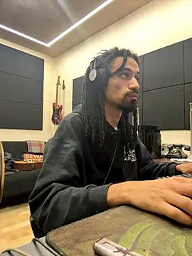 hotcamboy420 online show from November 17, 2025, 5:22 am