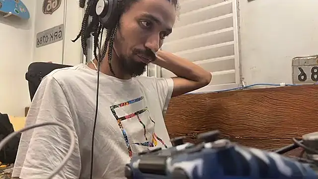 hotcamboy420 online show from January 16, 2025, 3:02 am