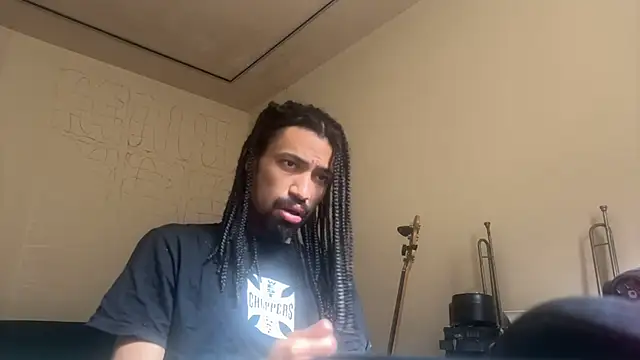 hotcamboy420 online show from November 1, 2025, 4:01 pm