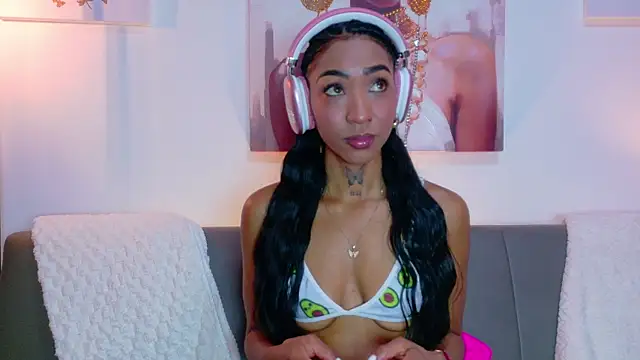 cristal subin69 online show from June 7, 2026, 5:29 pm