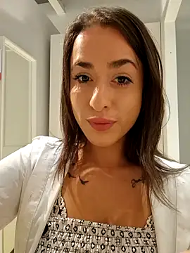 LydiaMaus96 online show from October 10, 2025, 12:39 pm