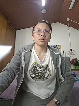 karlamorris  online show from January 7, 2026, 2:00 pm