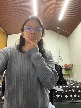 karlamorris  online show from May 2, 2026, 1:38 pm