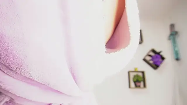 Snapshot of Sophy_SmileSweet chatting on November 7, 2025, 10:31 am Sophy SmileSweet online show from November 7, 2025, 10:31 am