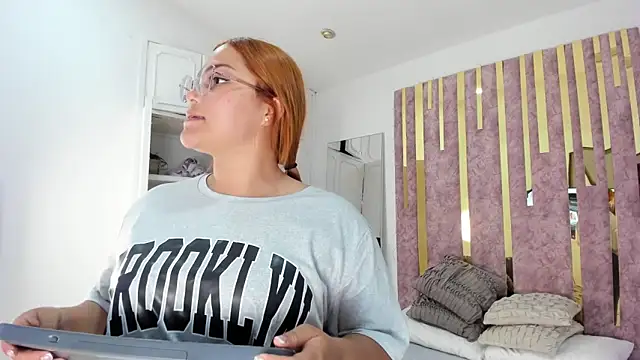 LeahxBarker online show from March 17, 2025, 11:02 pm