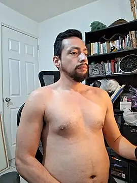 Snapshot of Andresarr93 chatting on March 6, 2026, 8:48 pm Andresarr93 online show from March 6, 2026, 8:48 pm