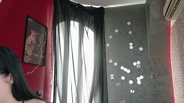 alissa4blonde online show from June 18, 2026, 5:39 am