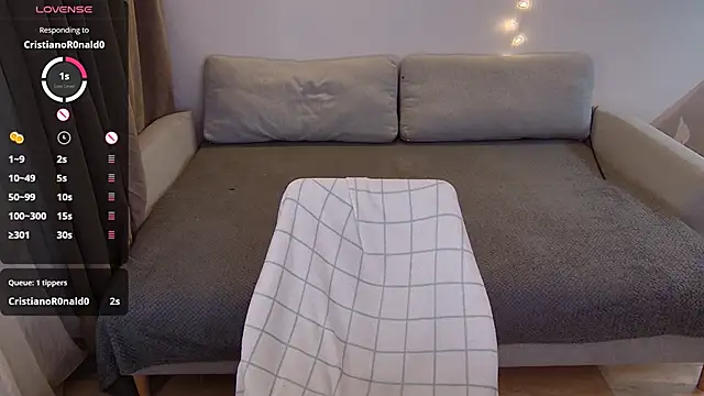 crystal lilith online show from November 30, 2025, 5:36 pm