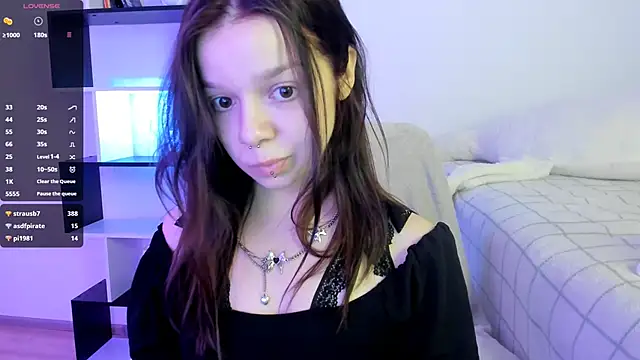 crystal lilith online show from February 11, 2025, 1:20 am