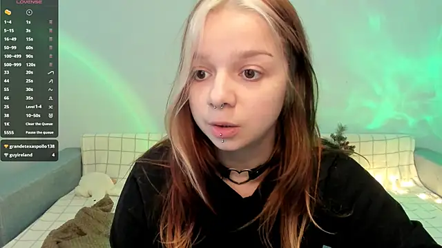 crystal lilith online show from December 7, 2024, 11:12 am