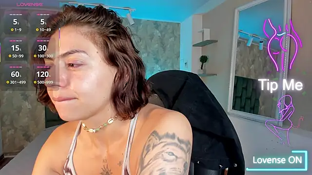 april dumont online show from December 22, 2025, 2:39 pm