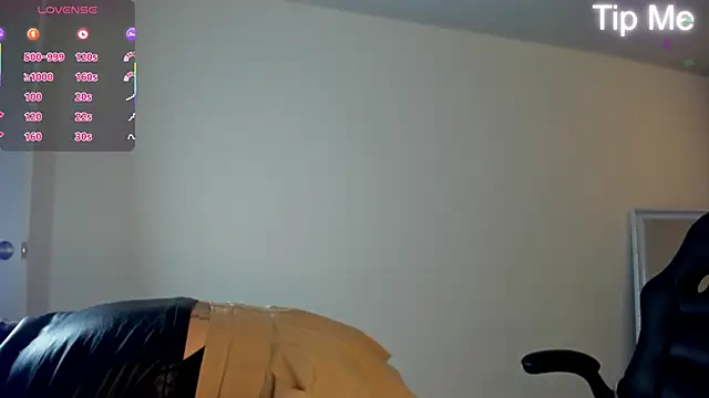 april dumont online show from February 26, 2026, 12:27 pm