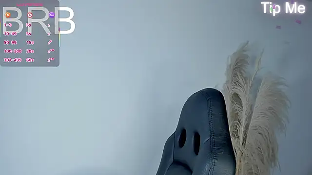 april dumont online show from March 3, 2026, 1:51 pm