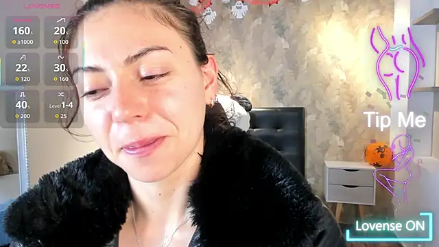 april dumont online show from October 16, 2025, 12:57 pm