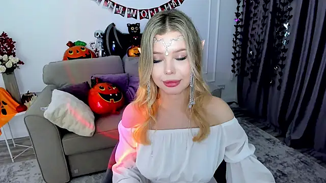 Snapshot of FollowLovee chatting on October 31, 2025, 5:42 pm FollowLovee online show from October 31, 2025, 5:42 pm