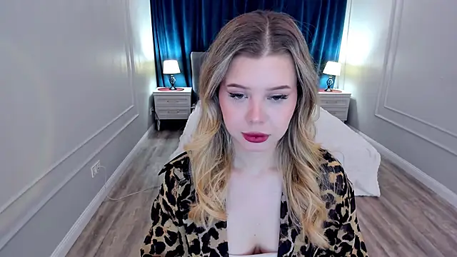 FollowLovee online show from January 17, 2026, 3:32 am