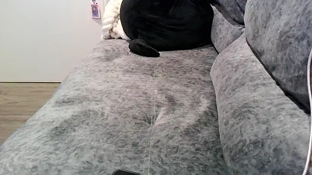 Snapshot of iamMalixxx chatting on May 14, 2026, 11:29 am iamMalixxx online show from May 14, 2026, 11:29 am
