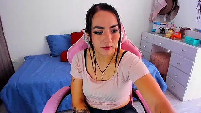 Sofi Martinezz0 online show from September 21, 2025, 7:08 pm