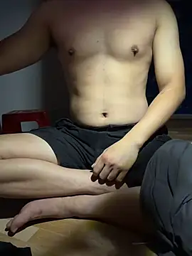 Snapshot of Cloudycockcare chatting on November 10, 2025, 3:17 pm Cloudycockcare online show from November 10, 2025, 3:17 pm