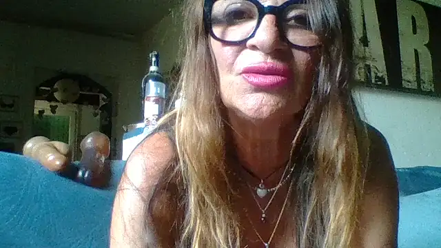 gildamilf online show from July 11, 2026, 2:39 pm