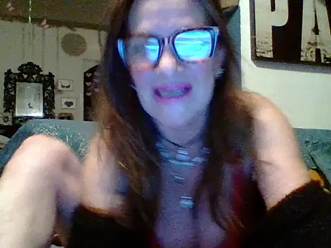 Snapshot of gildamilf chatting on March 18, 2026, 6:53 pm gildamilf online show from March 18, 2026, 6:53 pm