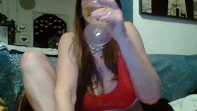 Snapshot of gildamilf chatting on February 22, 2026, 6:42 pm gildamilf online show from February 22, 2026, 6:42 pm