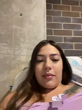 Snapshot of Latina_vanessa chatting on July 14, 2026, 2:05 am Latina vanessa online show from July 14, 2026, 2:05 am