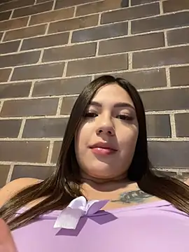 Snapshot of Latina_vanessa chatting on July 14, 2026, 1:49 am Latina vanessa online show from July 14, 2026, 1:49 am