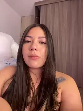 Latina vanessa online show from February 11, 2025, 1:10 am