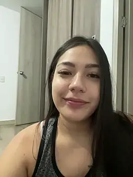 Latina vanessa online show from September 18, 2025, 5:10 am