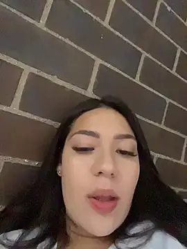 Latina vanessa online show from May 4, 2026, 8:11 pm