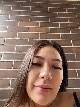 Snapshot of Latina_vanessa chatting on June 4, 2026, 9:19 pm Latina vanessa online show from June 4, 2026, 9:19 pm