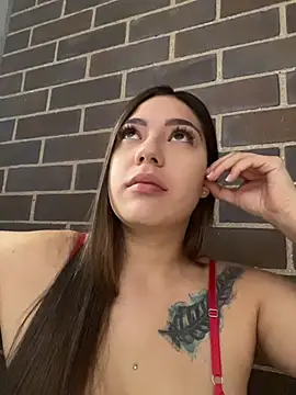 Snapshot of Latina_vanessa chatting on June 25, 2026, 12:54 pm Latina vanessa online show from June 25, 2026, 12:54 pm