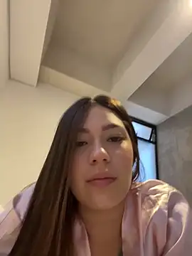 Snapshot of Latina_vanessa chatting on June 7, 2026, 9:42 pm Latina vanessa online show from June 7, 2026, 9:42 pm