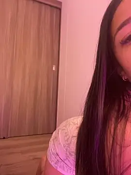 Latina vanessa online show from January 25, 2025, 3:51 am
