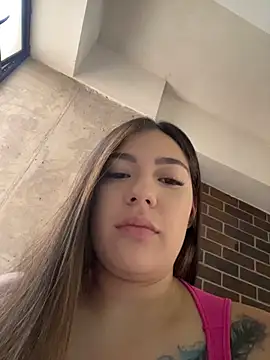 Snapshot of Latina_vanessa chatting on August 1, 2026, 6:39 pm Latina vanessa online show from August 1, 2026, 6:39 pm