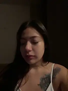 Snapshot of Latina_vanessa chatting on December 14, 2025, 9:26 am Latina vanessa online show from December 14, 2025, 9:26 am