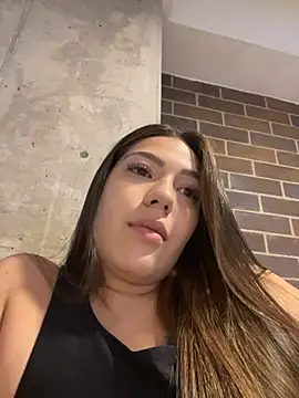 Snapshot of Latina_vanessa chatting on July 27, 2026, 10:28 pm Latina vanessa online show from July 27, 2026, 10:28 pm