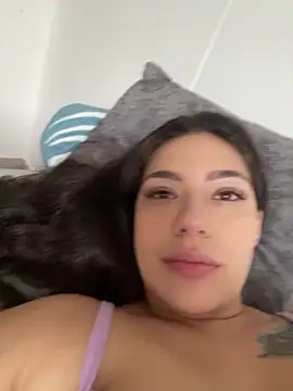 Snapshot of Latina_vanessa chatting on November 27, 2025, 1:00 pm Latina vanessa online show from November 27, 2025, 1:00 pm