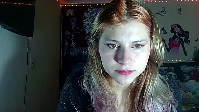 Snapshot of Elith_20 chatting on November 7, 2025, 3:33 am Elith 20 online show from November 7, 2025, 3:33 am