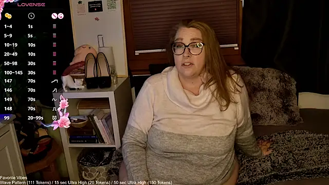 Snapshot of Big_Beautiful_MILF chatting on December 17, 2025, 9:20 pm Big Beautiful MILF online show from December 17, 2025, 9:20 pm