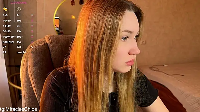 Snapshot of ChloeMillerMeow chatting on May 4, 2026, 12:36 am ChloeMillerMeow online show from May 4, 2026, 12:36 am