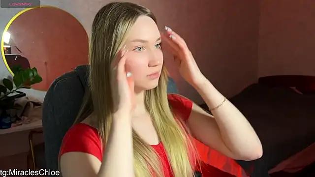 Snapshot of ChloeMillerMeow chatting on April 17, 2026, 7:06 pm ChloeMillerMeow online show from April 17, 2026, 7:06 pm