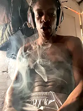 Larry-n-clouds online show from November 23, 2025, 3:22 pm